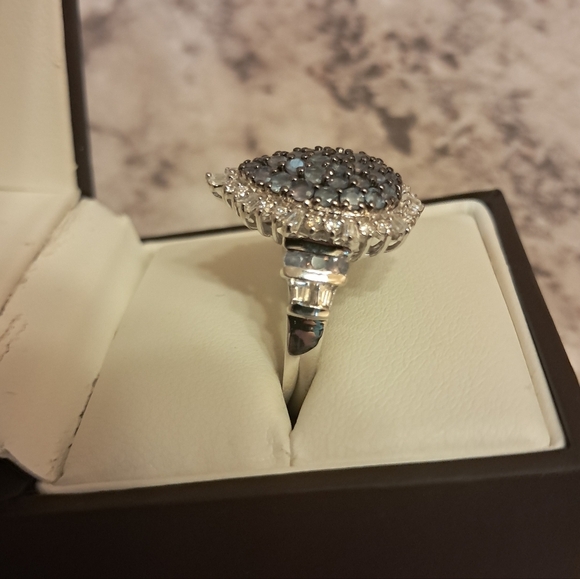 Natural Alexandrite and Genuine Moissanite Teardrop Cluster Ring. - Picture 5 of 6